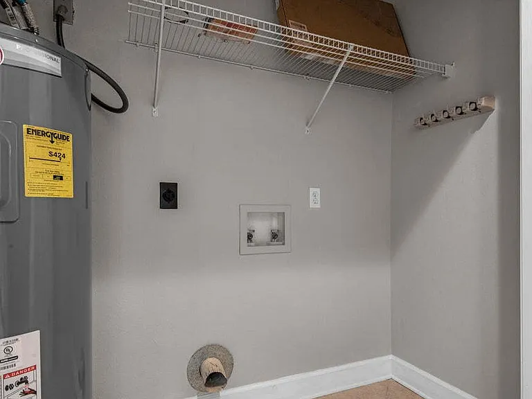 119 Beal Pkwy SE #203 — Photo 24