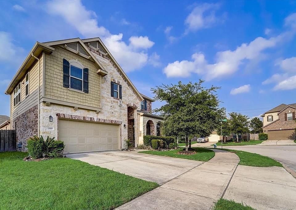 1st image of 13019 Foxwood Creek Ln