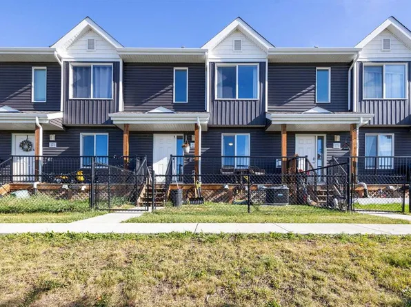 401 W Athabasca Ave #273, Wood Buffalo, AB T9J 0A1