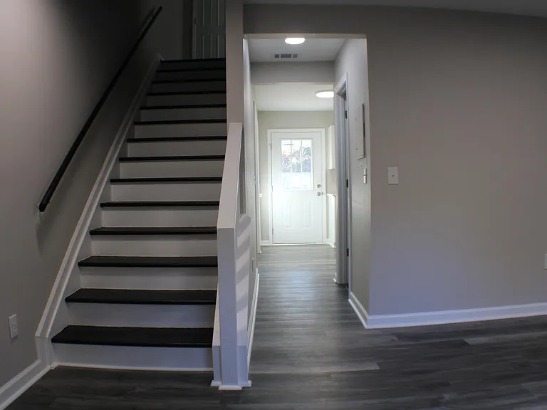 4260 Worth St NW — Photo 5