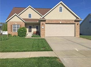 782 Wild Meadow Ln, Mascoutah, IL 62258