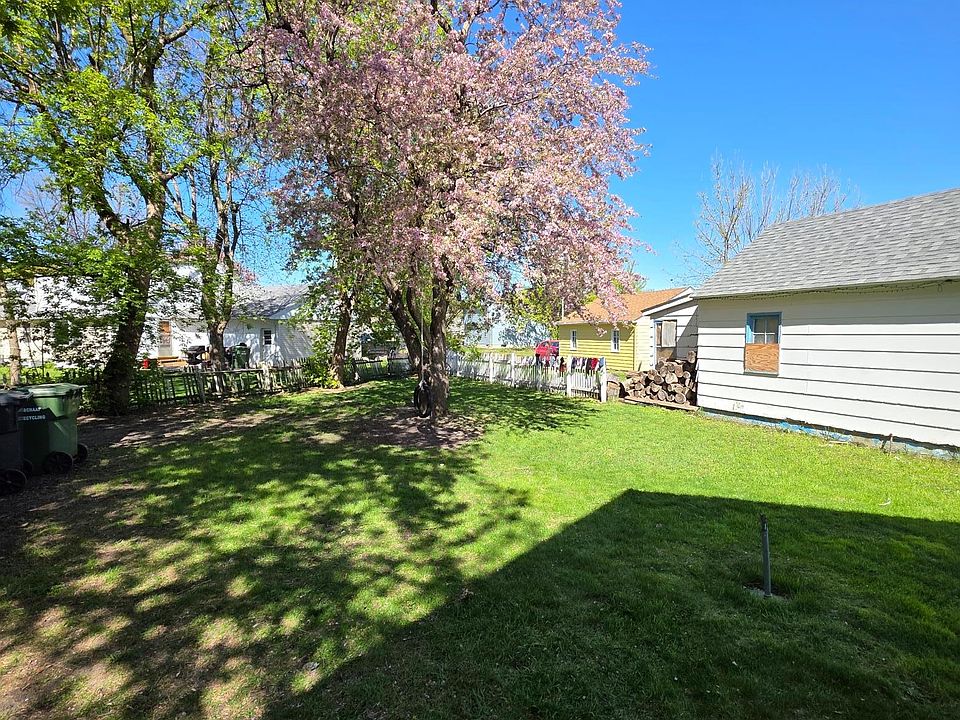 2nd image of 901 Church Ave