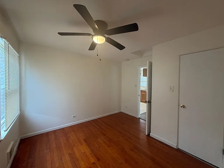 12609 S Yale Ave — Photo 5