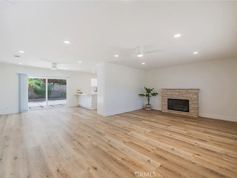 6042 Stone Cir — Photo 4
