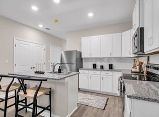 34 Silverado Cir #1-402, Hoschton, GA 30548