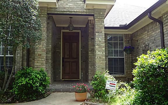 3rd image of 160 Knob Hill Ln