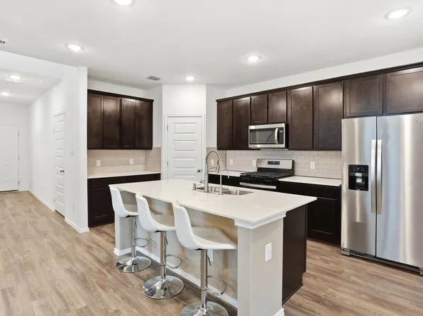 13250 Hagerd Loop, Saint Hedwig, TX 78152