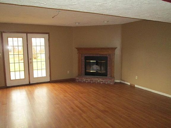 4th image of 8439 Shattuck Dr