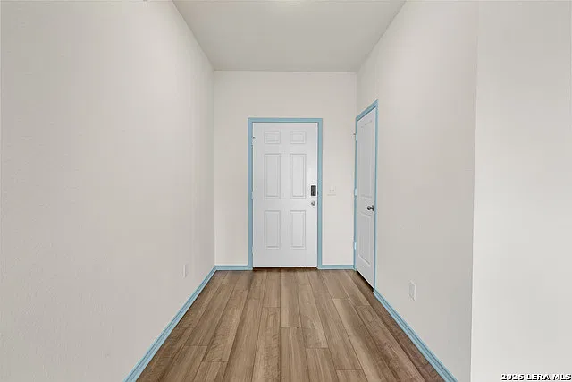 3 bed, 2.0 bath, 1536 sqft, $1,900 — Photo 4