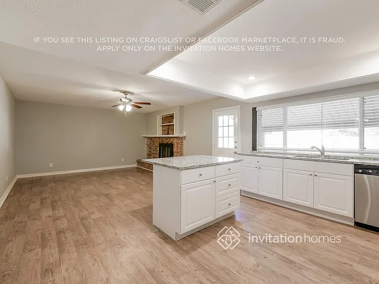 2600 Treeview Dr — Photo 5