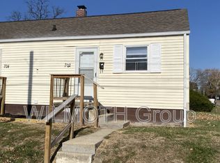 702 W 23rd St, Anderson, IN 46016