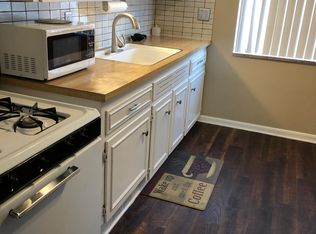 2065 Vernier Rd, Grosse Pointe Woods, MI 48236