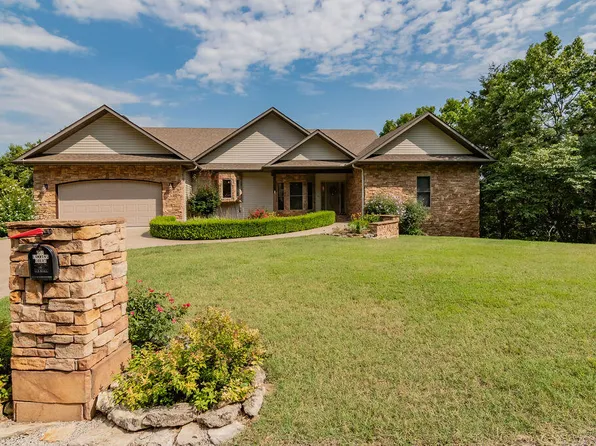 217 Commons Court, Branson West, MO 65737