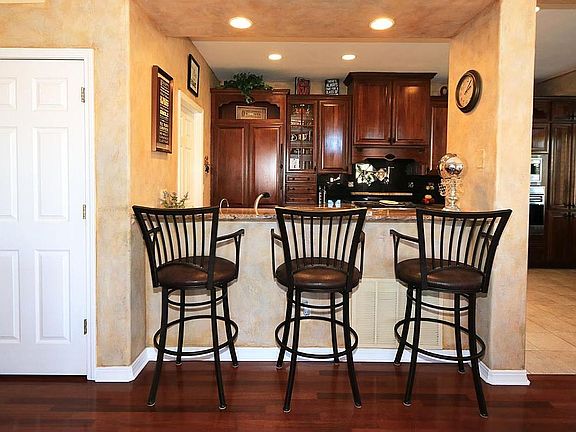 5th image of 16697 Red Cliff Cir