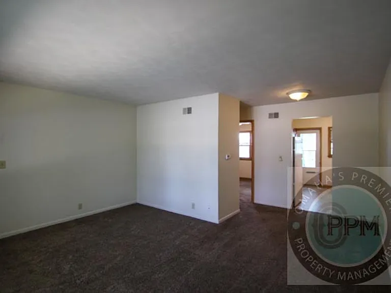 3758 S 82nd St — Photo 15