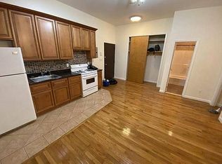 126 Thatford Ave #1B, Brooklyn, NY 11212