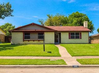 3217 Kensington Dr, Mesquite, TX 75150