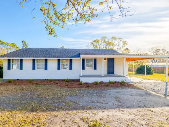 43 W Howell Dr, Lakeland, GA 31635