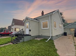 1824 River St, Niagara, WI 54151