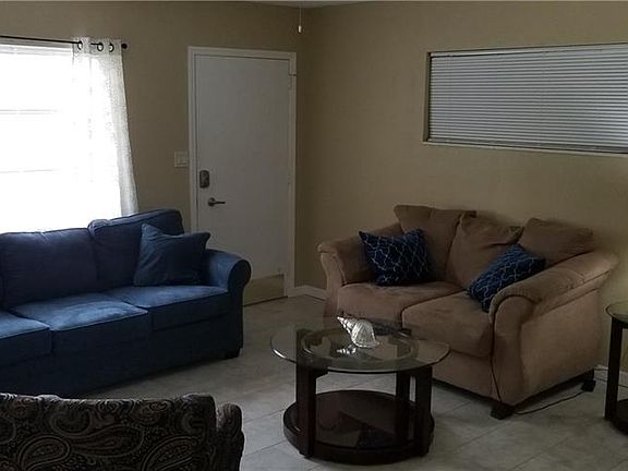 2nd image of 3620 Villa Franca Ave
