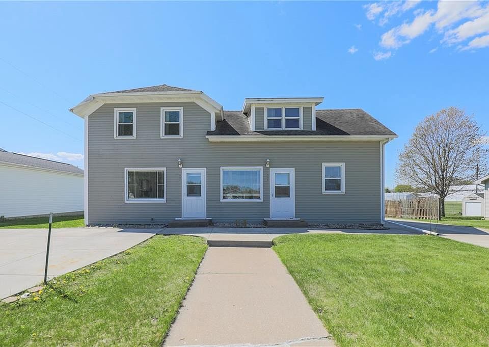 1st image of 551/555 Parker Avenue #2