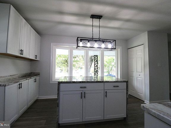 3rd image of 8917 2nd St