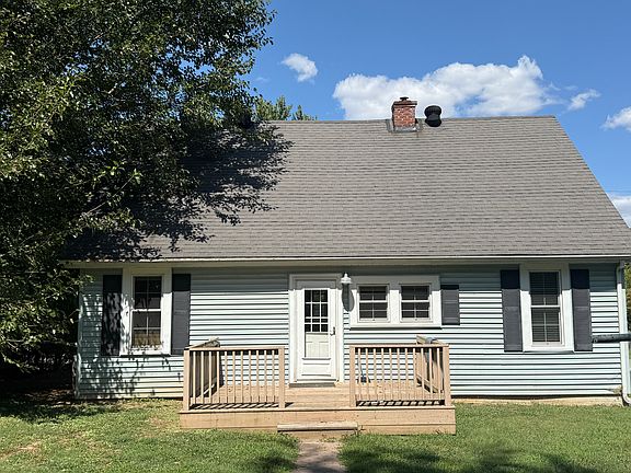 2nd image of 109 Marshall St