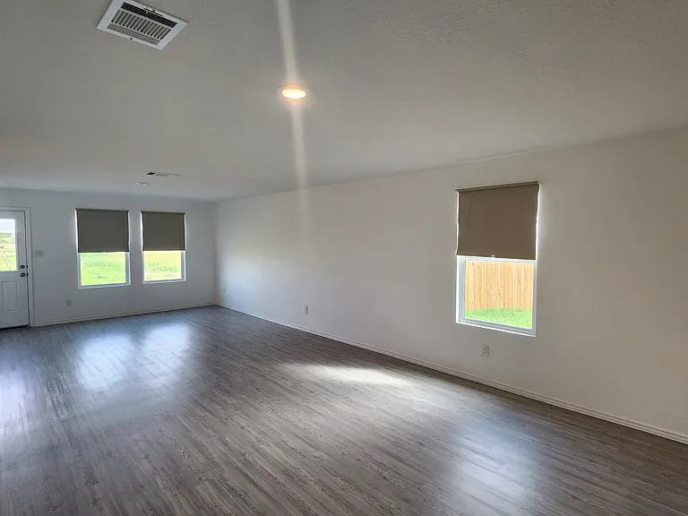 2815 Charpak Dr — Photo 5