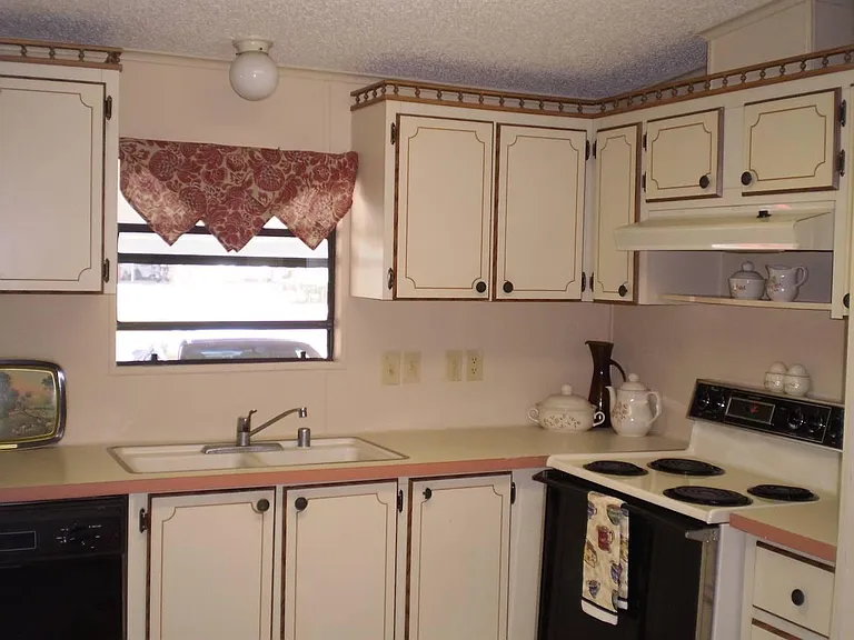 9861 Spyglass Ct — Photo 19