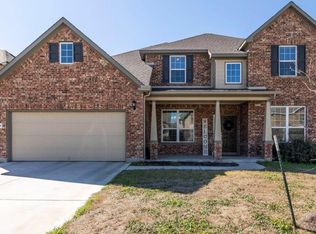 818 Old World Dr, Harker Heights, TX 76548