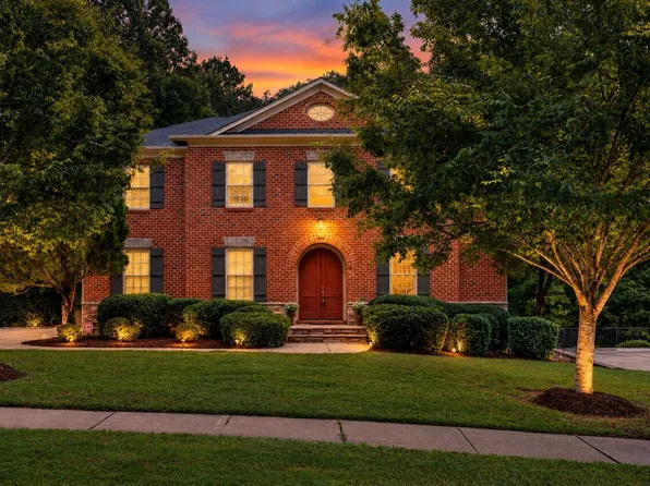 121 Harvestwood Dr, Apex, NC 27539