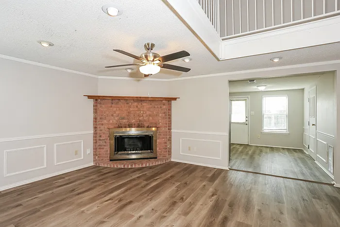 722 Nightingale Cir — Photo 5