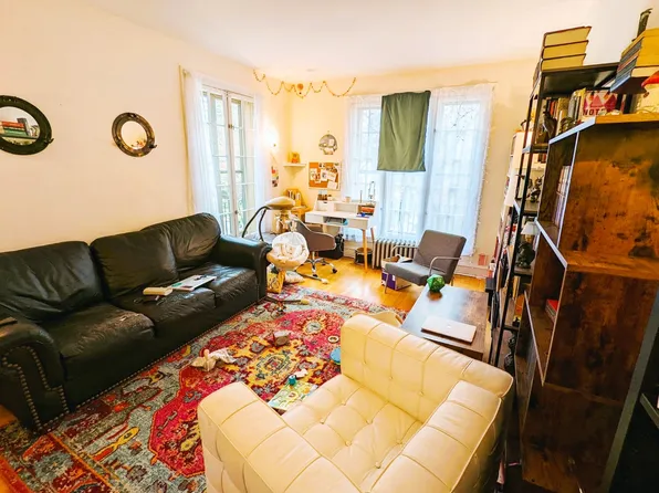 1500 W Chase Ave, Chicago, IL