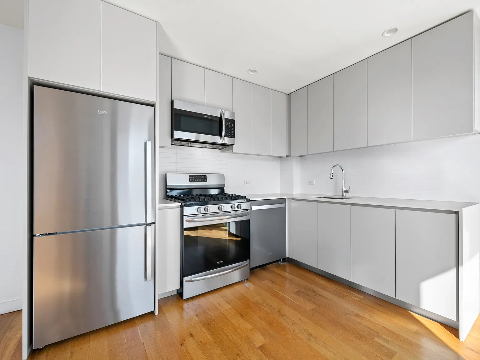 123 Hope Street — Photo 4