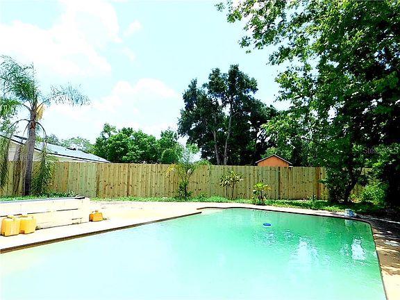 5th image of 504 Benedict Ct
