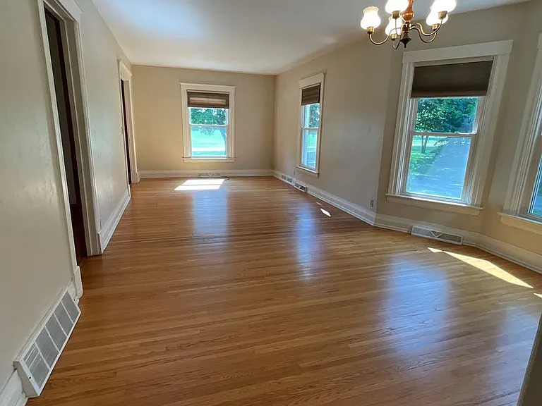 23216 Bergen Rd — Photo 16