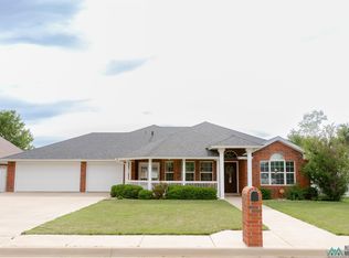 4308 Springwood Dr, Clovis, NM 88101