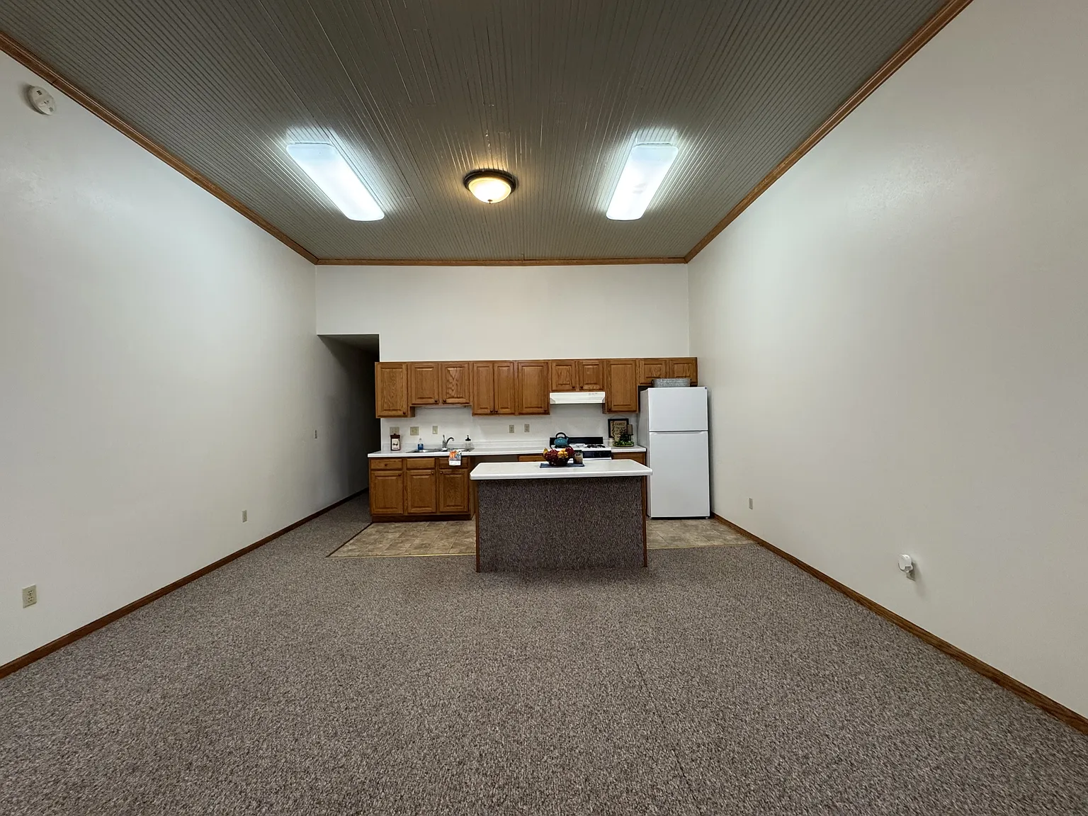 140 N. Railroad Ainsworth - 1 — Photo 4