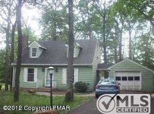 583 Prices Dr, Cresco, PA 18326