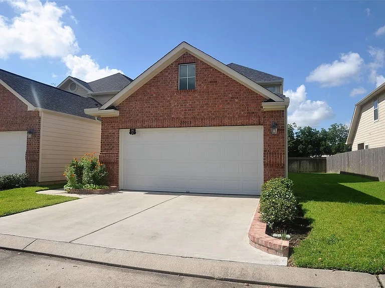 20913 Sunrise Pine View Ln — Photo 1