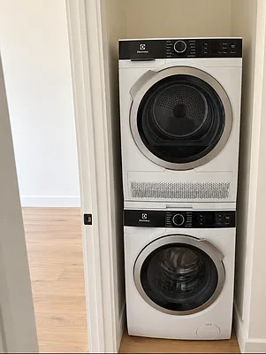 Laundry, photo 1