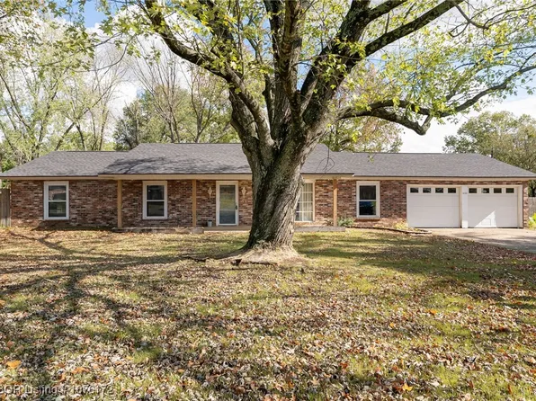 1400 Lessley Ln, Sallisaw, OK 74955