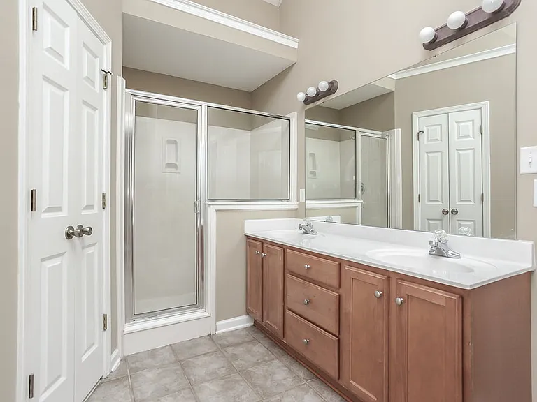 10183 Tall Hickory Dr — Photo 9