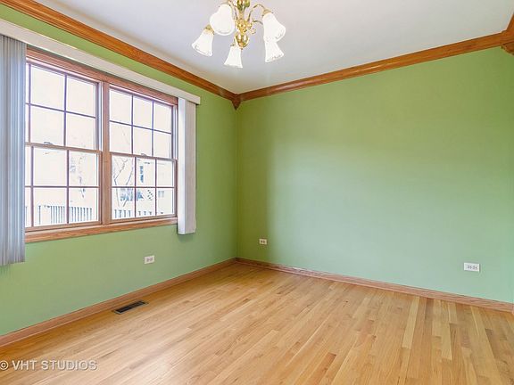 4th image of 1520 Acacia Ln