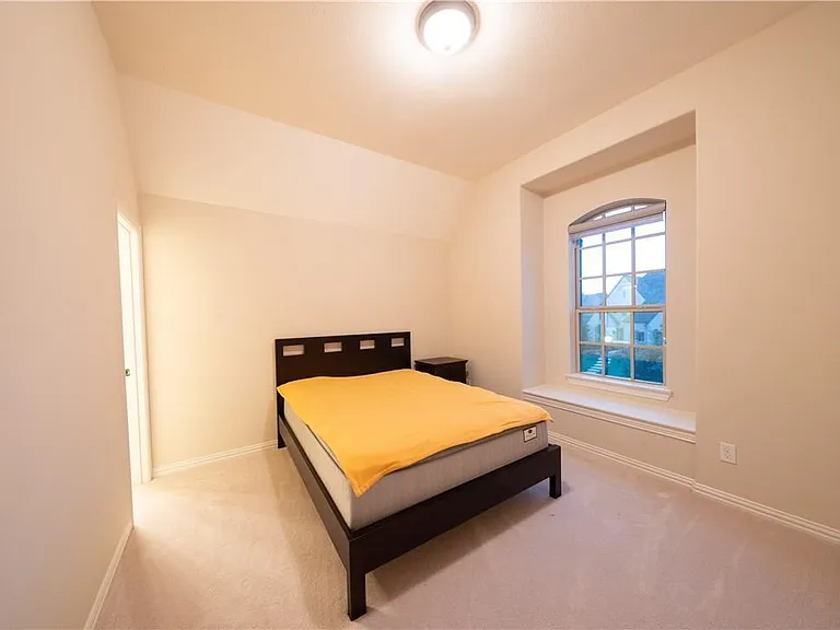 879 Grassy Shore Ct — Photo 12