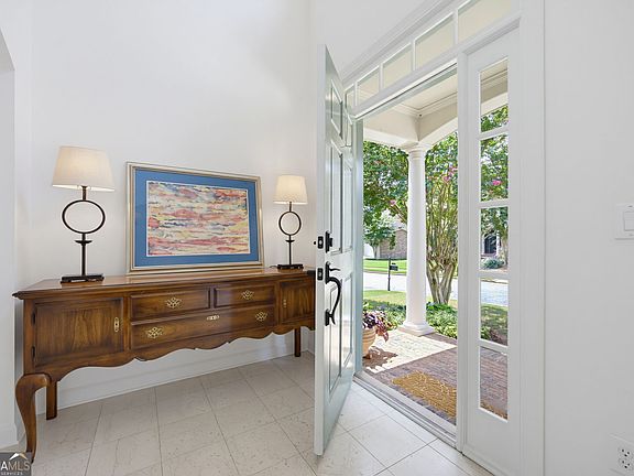4th image of 3400 Fieldwood Dr SE