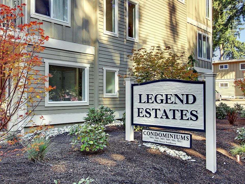 Entrance Sign