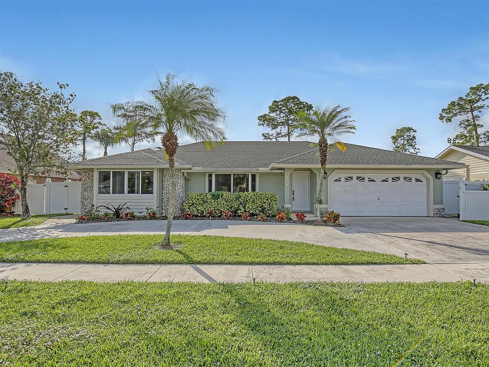 1st image of 106 Hemingway Ct