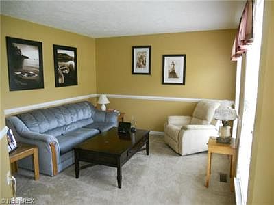 2nd image of 10327 Yorkshire Way