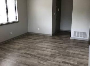 11327 Olde Sage Ct, Louisville, KY 40223